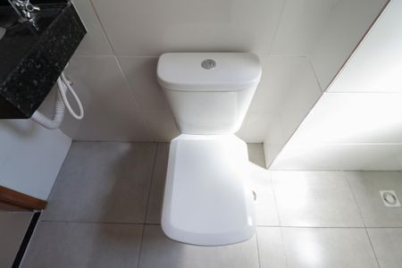 Apartamento à venda com 42m², 2 quartos e sem vaga Apartamento à venda com 42m², 2 quartos e sem vagaBanheiro