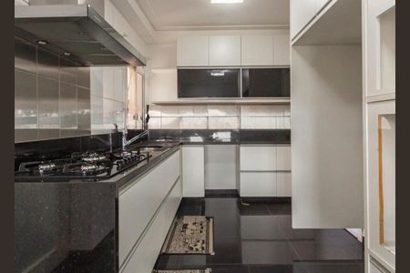 Apartamento à venda com 200m², 3 quartos e 3 vagasFoto 09