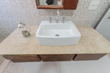 Apartamento para alugar com 168m², 6 quartos e 2 vagasBanheiro da Suíte 1