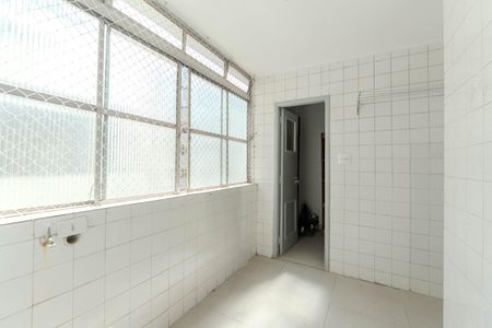 Apartamento para alugar com 168m², 6 quartos e 2 vagasÁrea de Serviço