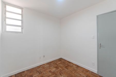 Apartamento para alugar com 168m², 6 quartos e 2 vagasQuarto 2