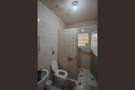 Casa à venda com 300m², 7 quartos e 2 vagas Casa à venda com 300m², 7 quartos e 2 vagasBanheiro