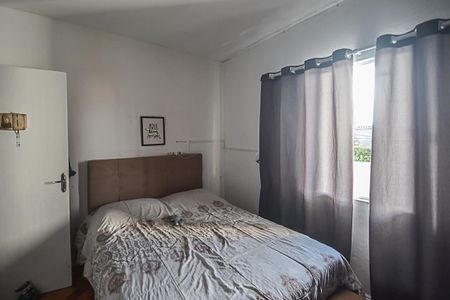 Casa à venda com 300m², 7 quartos e 2 vagas Casa à venda com 300m², 7 quartos e 2 vagasEdícula 2