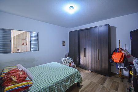 Casa à venda com 300m², 7 quartos e 2 vagas Casa à venda com 300m², 7 quartos e 2 vagasQuarto 2