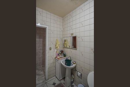 Casa à venda com 300m², 7 quartos e 2 vagas Casa à venda com 300m², 7 quartos e 2 vagasBanheiro