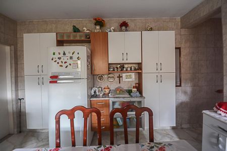 Casa à venda com 300m², 7 quartos e 2 vagas Casa à venda com 300m², 7 quartos e 2 vagasCozinha