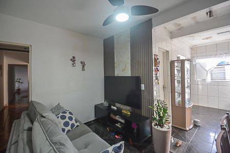 Casa à venda com 300m², 7 quartos e 2 vagas Casa à venda com 300m², 7 quartos e 2 vagasEdícula 2