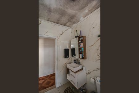 Casa à venda com 300m², 7 quartos e 2 vagas Casa à venda com 300m², 7 quartos e 2 vagasEdícula 2