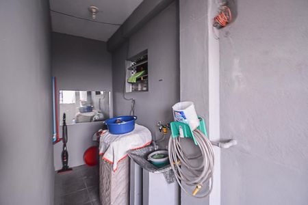 Casa à venda com 300m², 7 quartos e 2 vagas Casa à venda com 300m², 7 quartos e 2 vagasEdícula 1