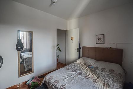 Casa à venda com 300m², 7 quartos e 2 vagas Casa à venda com 300m², 7 quartos e 2 vagasEdícula 2