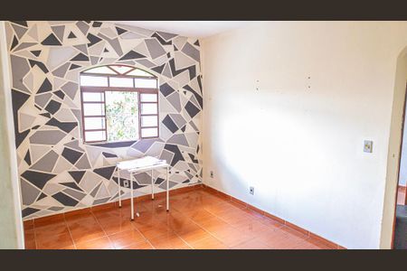Casa para alugar com 55m², 2 quartos e sem vaga