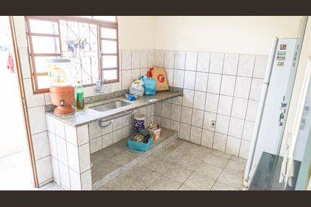 Casa para alugar com 55m², 2 quartos e sem vaga