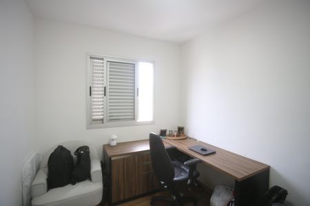Apartamento à venda com 81m², 3 quartos e 2 vagasQuarto