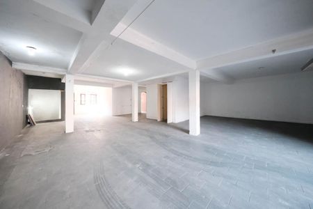 Casa à venda com 240m², 4 quartos e 4 vagasGaragem