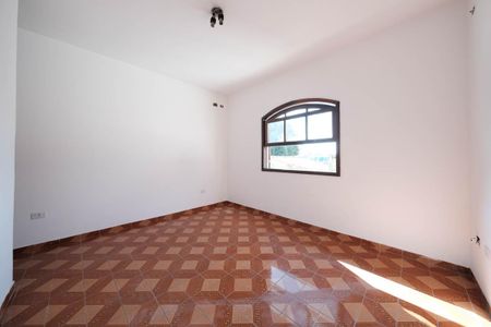 Casa à venda com 240m², 4 quartos e 4 vagasSuíte
