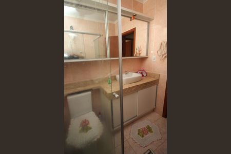 Casa para alugar com 159m², 3 quartos e 4 vagasBanheiro 1