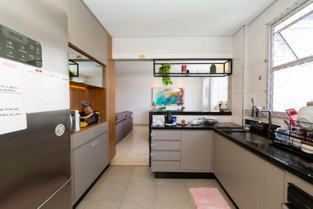 Apartamento à venda com 140m², 3 quartos e 2 vagasCOZINHA