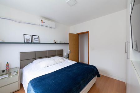 Apartamento à venda com 140m², 3 quartos e 2 vagasQUARTO1