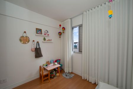 Apartamento à venda com 140m², 3 quartos e 2 vagasQUARTO2