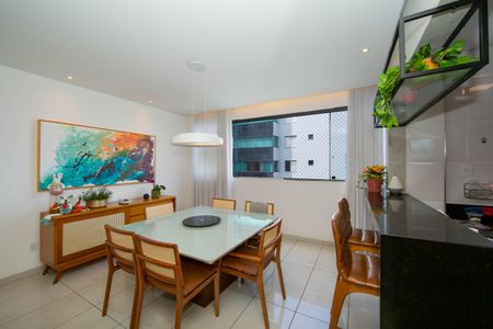 Apartamento à venda com 140m², 3 quartos e 2 vagasSALA