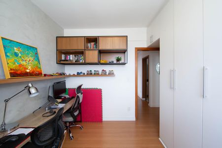 Apartamento à venda com 140m², 3 quartos e 2 vagasQUARTO3