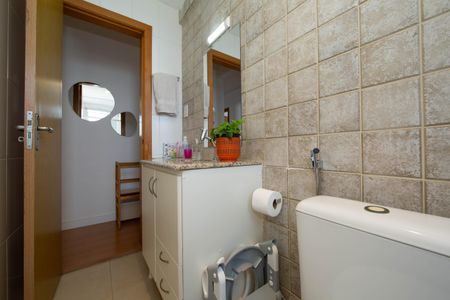 Apartamento à venda com 140m², 3 quartos e 2 vagasBANHEIRO2