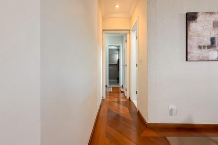 Apartamento à venda com 117m², 3 quartos e 3 vagas Apartamento à venda com 117m², 3 quartos e 3 vagasCorredor