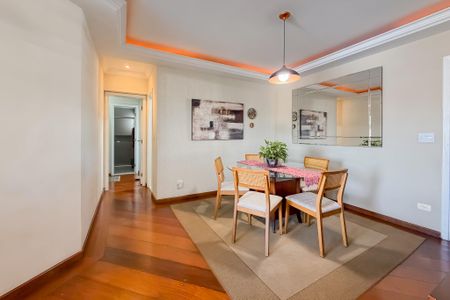 Apartamento à venda com 117m², 3 quartos e 3 vagas Apartamento à venda com 117m², 3 quartos e 3 vagasSala