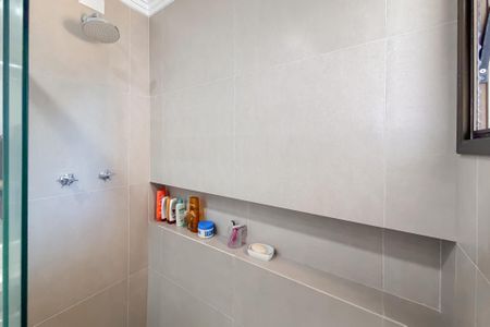 Apartamento à venda com 117m², 3 quartos e 3 vagas Apartamento à venda com 117m², 3 quartos e 3 vagasBanheiro Corredor