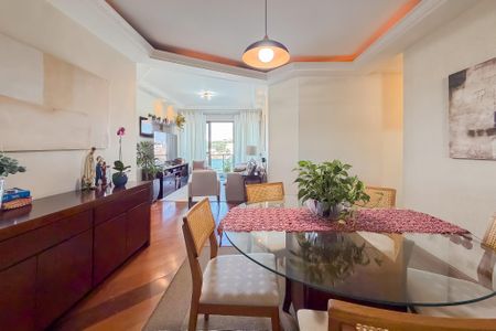 Apartamento à venda com 117m², 3 quartos e 3 vagas Apartamento à venda com 117m², 3 quartos e 3 vagasSala