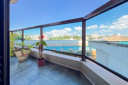 Apartamento à venda com 117m², 3 quartos e 3 vagas Apartamento à venda com 117m², 3 quartos e 3 vagasQuarto 2 - Varanda