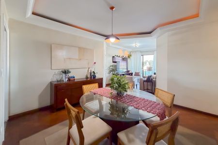 Apartamento à venda com 117m², 3 quartos e 3 vagas Apartamento à venda com 117m², 3 quartos e 3 vagasSala