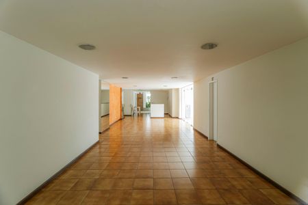 Apartamento à venda com 45m², 1 quarto e 1 vaga Apartamento à venda com 45m², 1 quarto e 1 vagaÁrea comum - Salão de festas