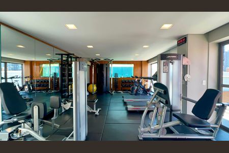 Studio à venda com 42m², 1 quarto e 1 vagaPiscina