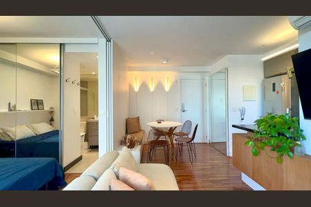 Studio à venda com 42m², 1 quarto e 1 vagaSala