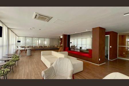 Studio à venda com 42m², 1 quarto e 1 vagaSalão de Festas
