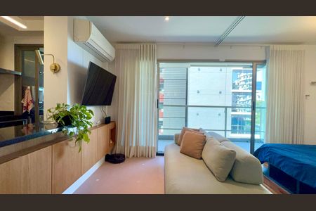 Studio à venda com 42m², 1 quarto e 1 vagaSala