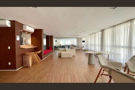 Studio à venda com 42m², 1 quarto e 1 vagaSalão de Festas