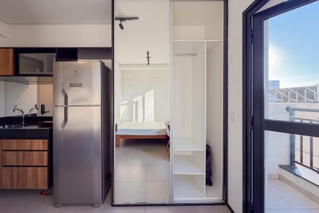 Studio à venda com 21m², 1 quarto e sem vaga Studio à venda com 21m², 1 quarto e sem vagaStudio - Armários