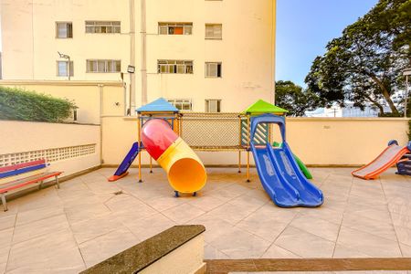Apartamento para alugar com 98m², 3 quartos e 2 vagasÁrea comum - Playground