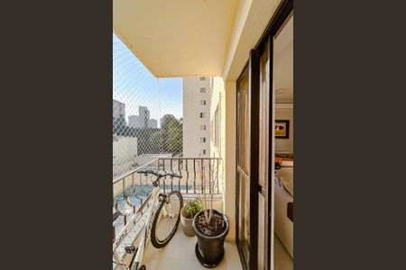 Apartamento para alugar com 98m², 3 quartos e 2 vagasVaranda