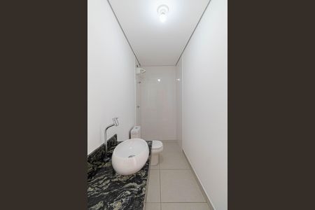 Casa à venda com 204m², 3 quartos e 4 vagasBanheiro 2