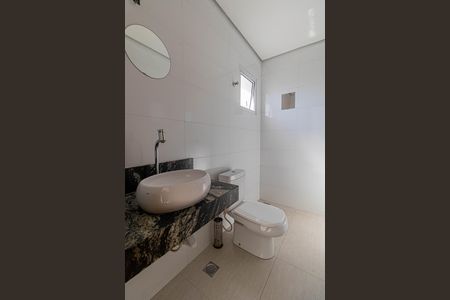 Casa à venda com 204m², 3 quartos e 4 vagasBanheiro Suíte