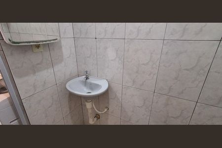 Casa à venda com 180m², 3 quartos e 1 vagaBanheiro 2