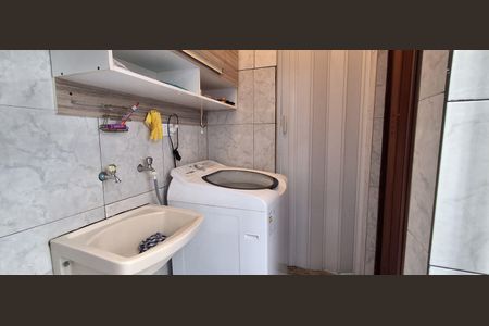 Casa à venda com 180m², 3 quartos e 1 vagaÁrea de Serviço 
