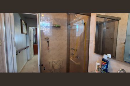 Casa à venda com 180m², 3 quartos e 1 vagaBanheiro Social 