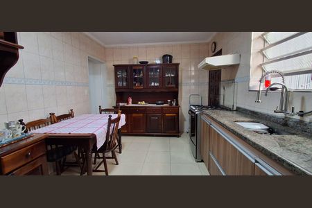 Casa à venda com 180m², 3 quartos e 1 vagaCozinha 