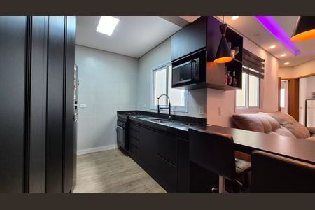 Apartamento à venda com 100m², 2 quartos e 2 vagasCozinha 