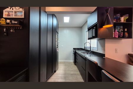 Apartamento à venda com 100m², 2 quartos e 2 vagasCozinha 