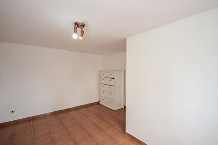 Casa para alugar com 36m², 1 quarto e sem vagaSuíte